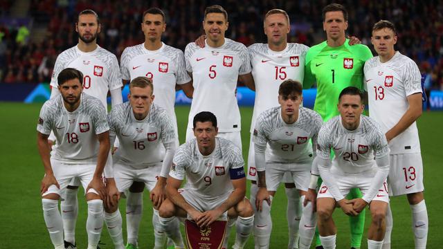 Cerita Polandia Menuju Piala Dunia 2022: Terbang ke Qatar Dikawal Pesawat Tempur!