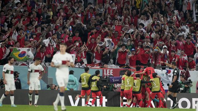 Momen Dramatis Korea Selatan Lolos ke 16 Besar Piala Dunia 2022: Oppa-oppa Banjir Air Mata, Penyesalan Cristiano Ronaldo Giveaway Assist